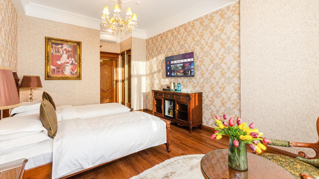 Gregory Boutique Hotel Kisinyov Kültér fotó A room at the hotel